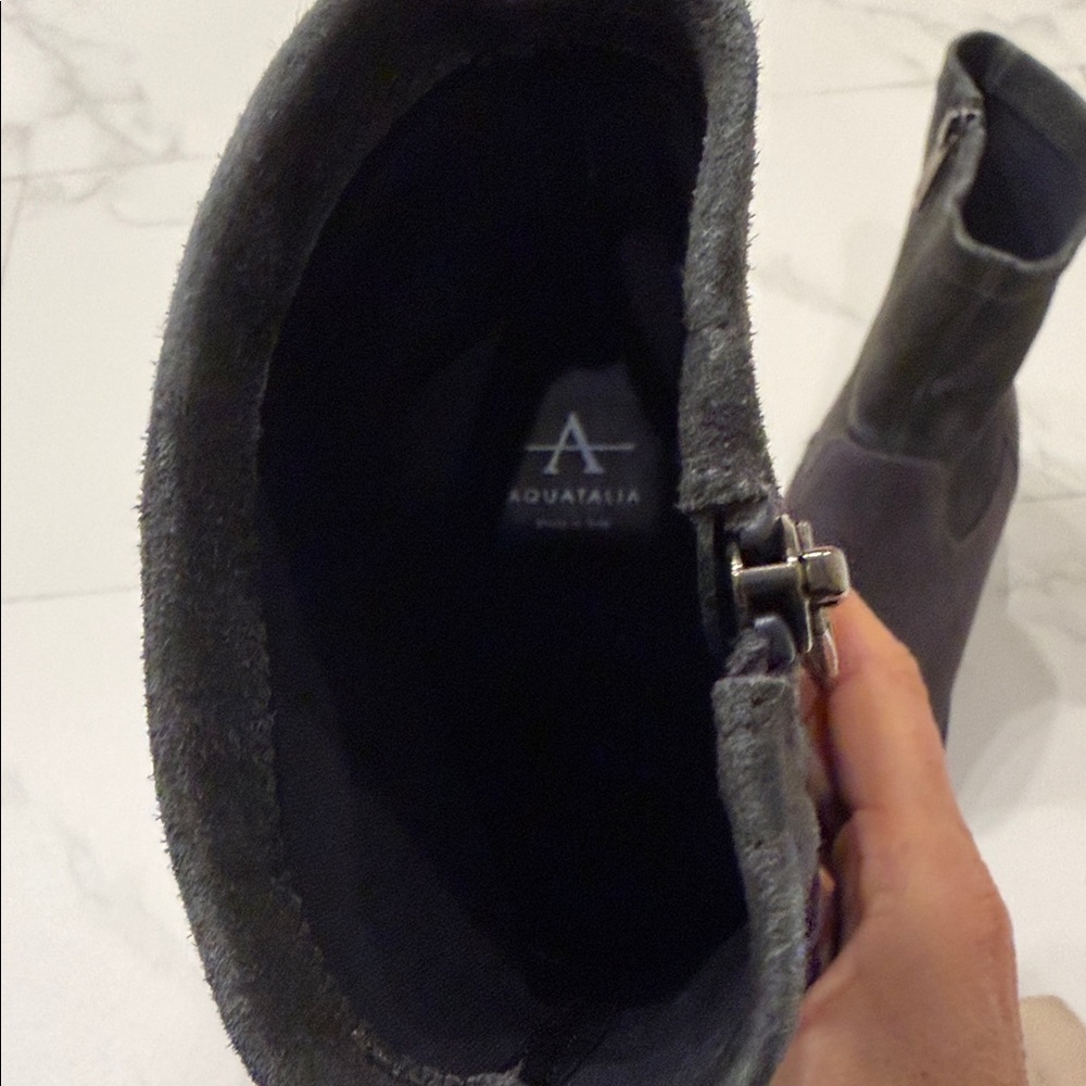 Aquatalia Suede Dark Gray Ankle Boots, size 10 - Picture 2 of 3